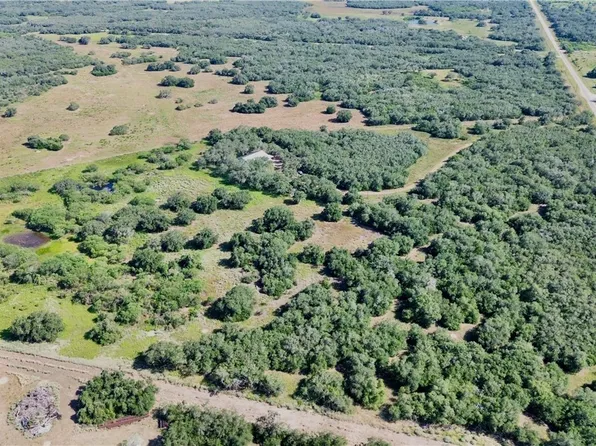5367 Old Goliad Rd, Goliad, TX 77963