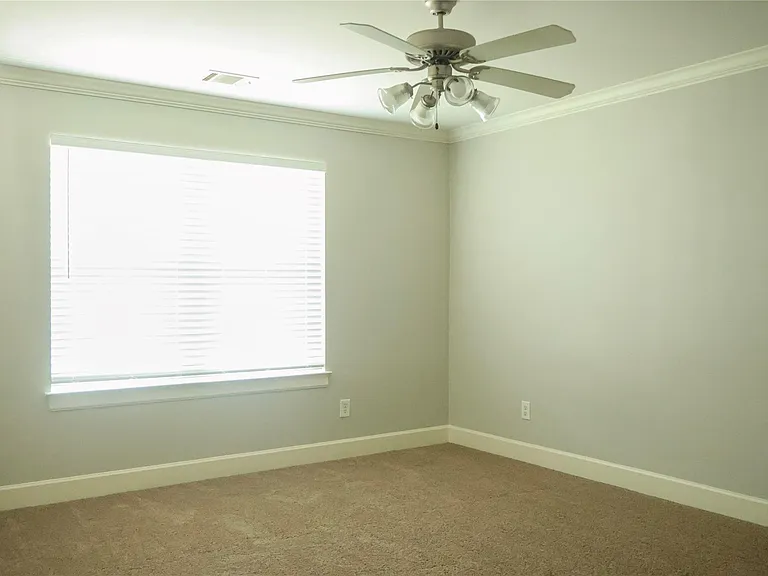 5951 S Loop E #38 — Photo 12