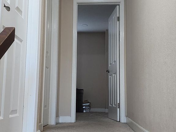 4th image of 4468 Del Valle Pkwy