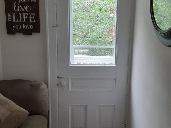 balcony entry