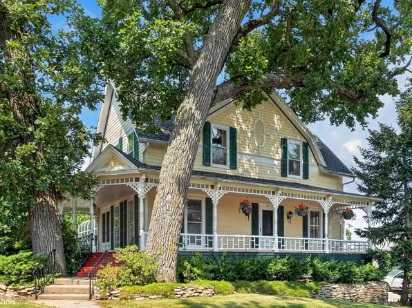 401 Jerome St, Marshalltown, IA 50158