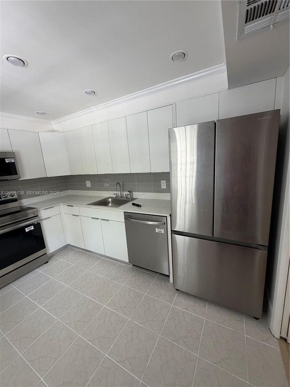 4007 N Cypress Dr APT 203, Pompano Beach