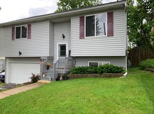 19 Meade Ct, Fox Lake, IL 60020