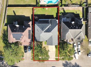 15218 Hidden Hollow Ln, Sugar Land, TX 77498