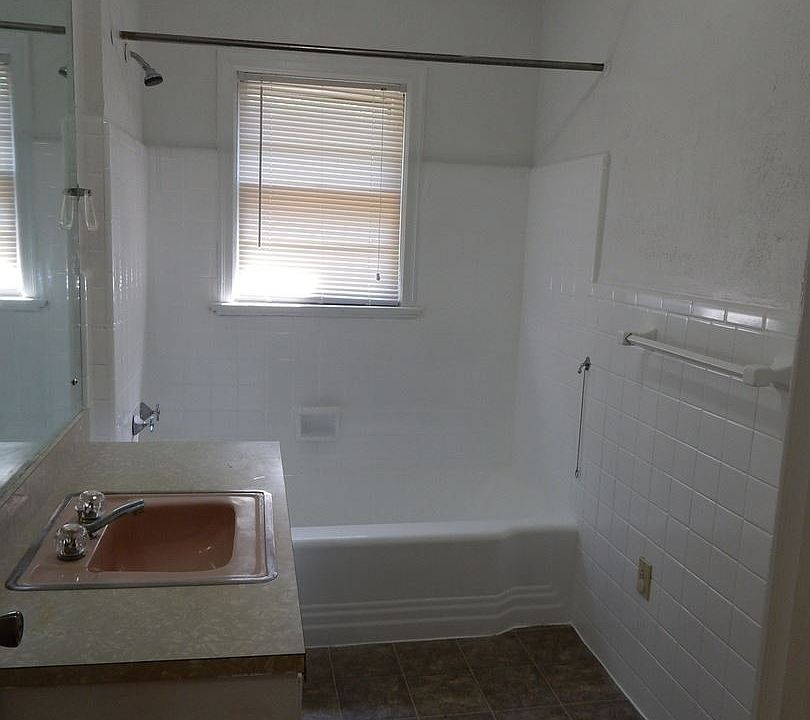 2 Upland Dr, Salem, VA 24153 Zillow