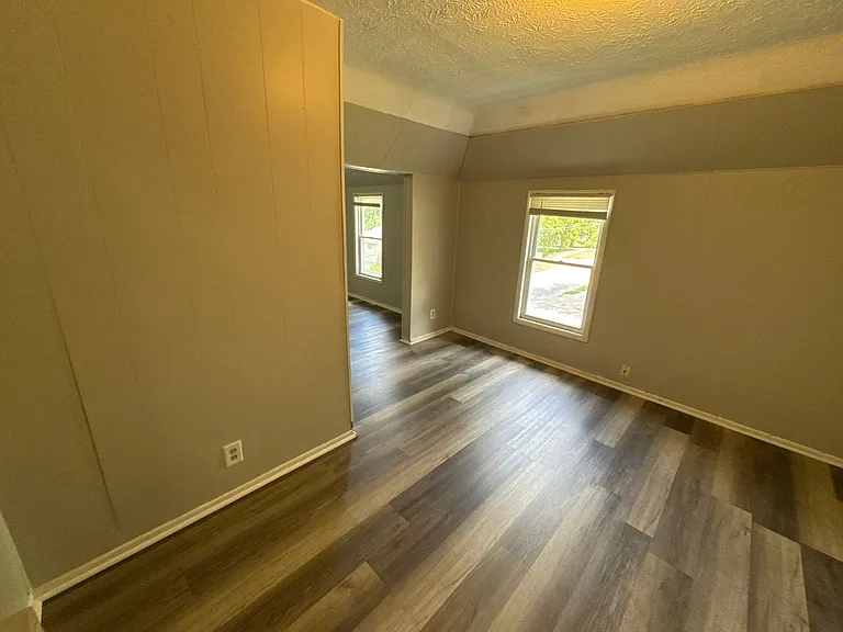 6547 Bedford Ave — Photo 16