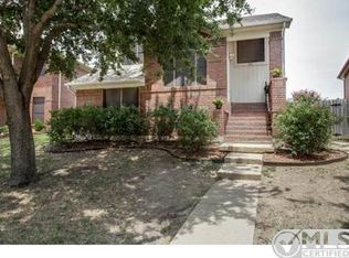 1113 Golden Gate Dr, Carrollton, TX 75007
