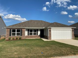 1801 S 14th St, Broken Arrow, OK 74012