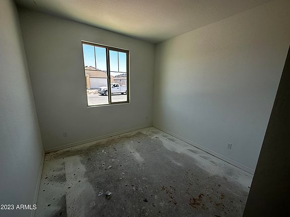 4th image of 11530 E ULYSSES Avenue