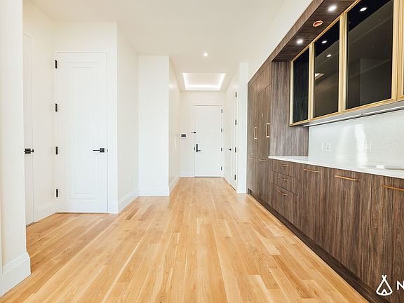 5th image of 329 Gates Ave #411