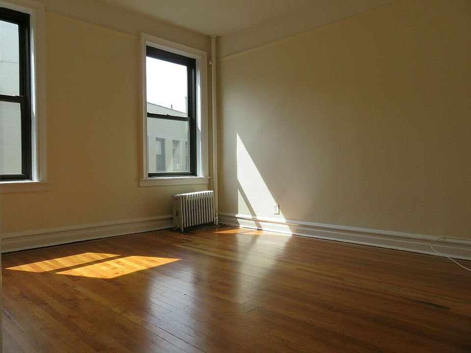 1st image of 901 Washington Ave APT 6M