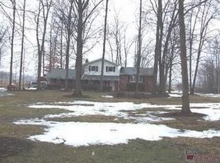 12201 Hickorycrest St NE, Alliance, OH 44601