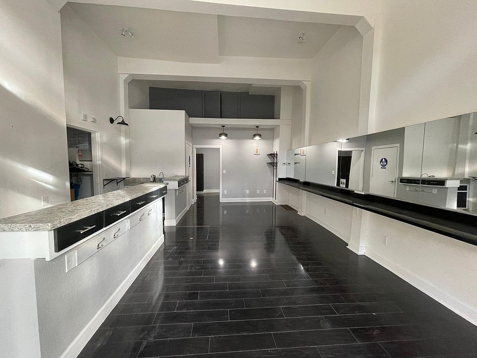 1st image of 210 Fillmore St #210