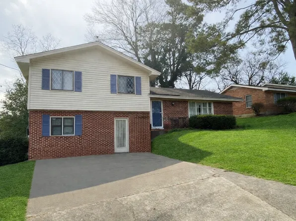 844 Sir Michael Dr, Montgomery, AL 36109