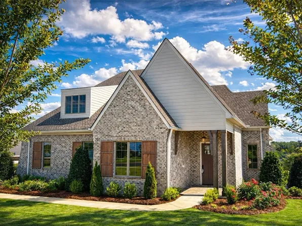 207 Bridgewater Blvd, Auburn, AL 36830