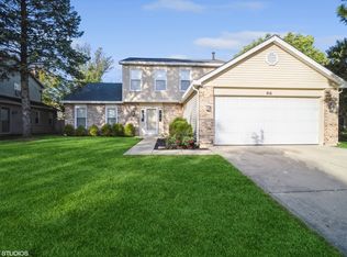 916 Hobson Dr, Buffalo Grove, IL 60089