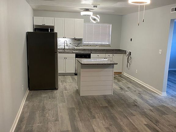 5th image of 168 W 9th Ave APT C