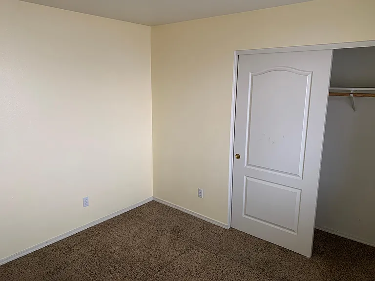 5850 Blue Horizon Dr — Photo 4