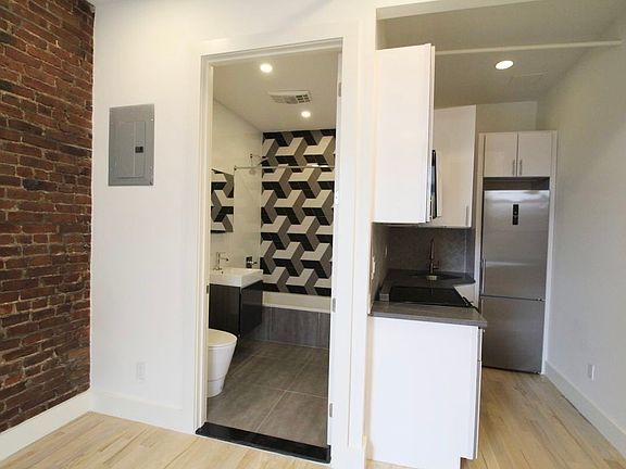 5th image of 59 E 126th St Floor 4