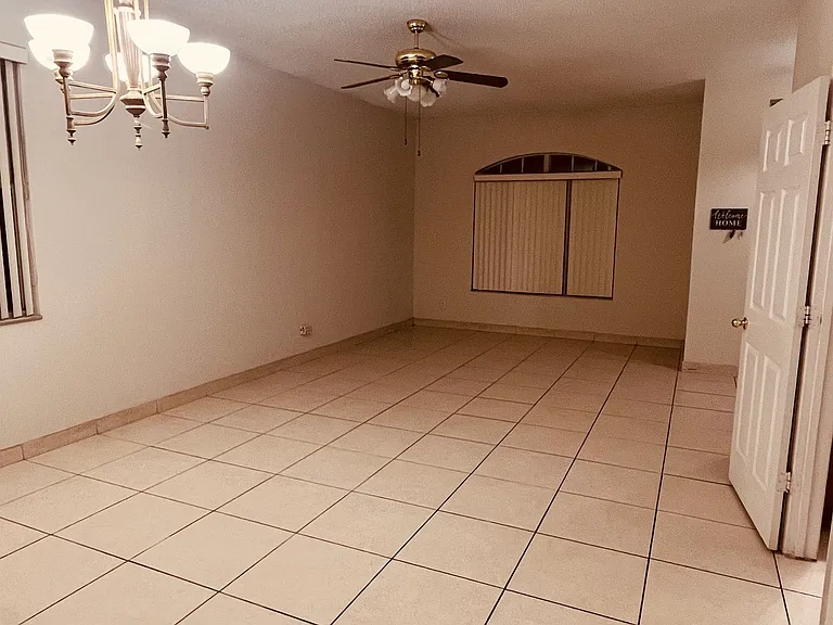 13539 Hawkeye Dr — Photo 4