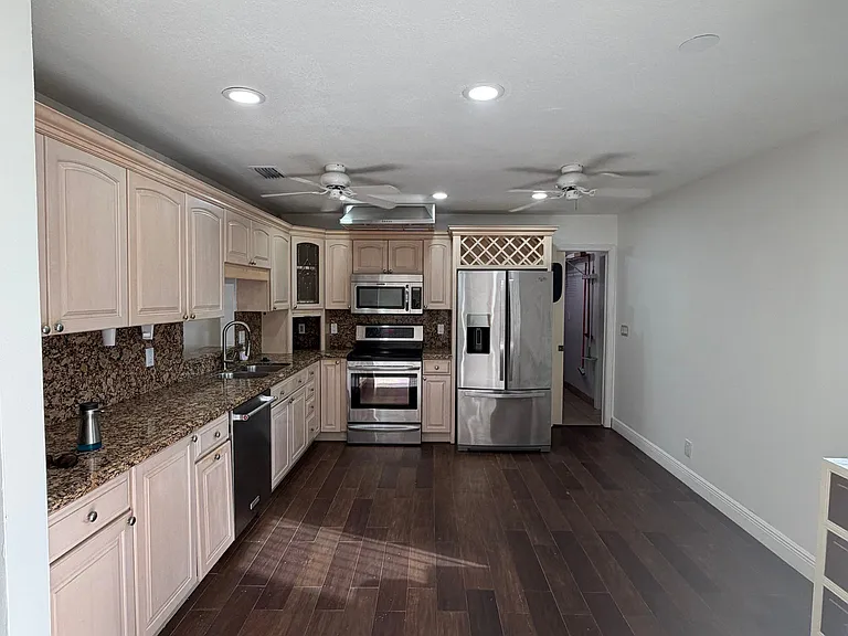 19323 Carolina Cir — Photo 7