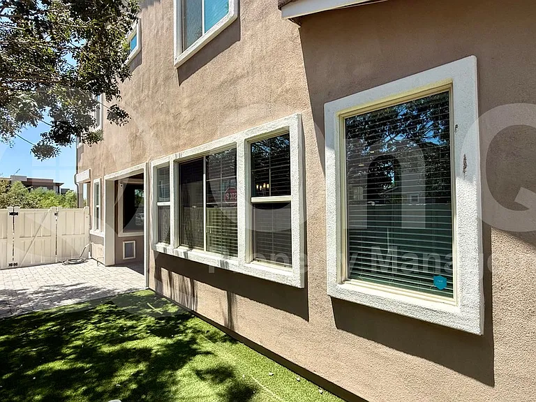 3749 E Stiles Ln — Photo 23