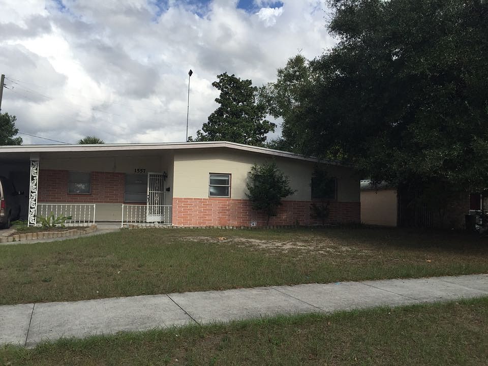 1st image of 1557 Daly St