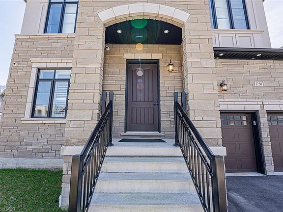 4th image of 1250 Upper Thames Dr