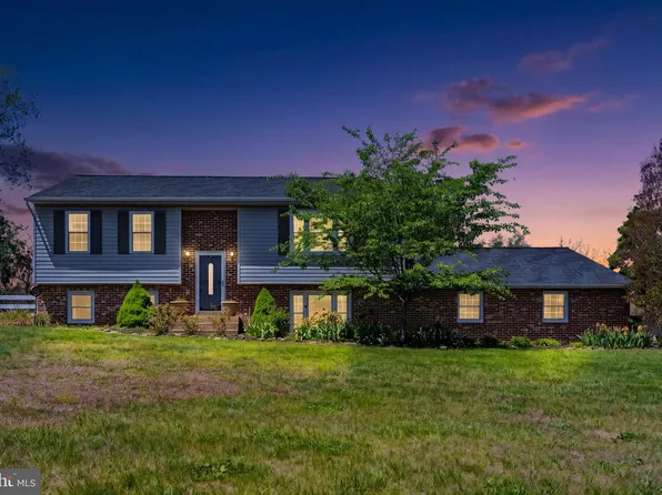 7074 Grays Mill Rd, Warrenton, VA 20187