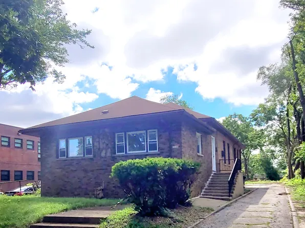 12432 S State St, Chicago, IL 60628