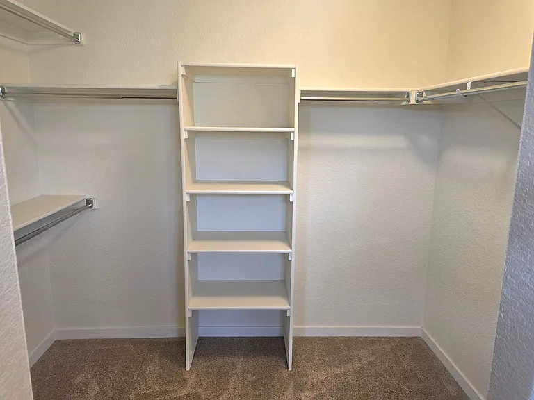 9825 Geneva Creek Ln — Photo 14