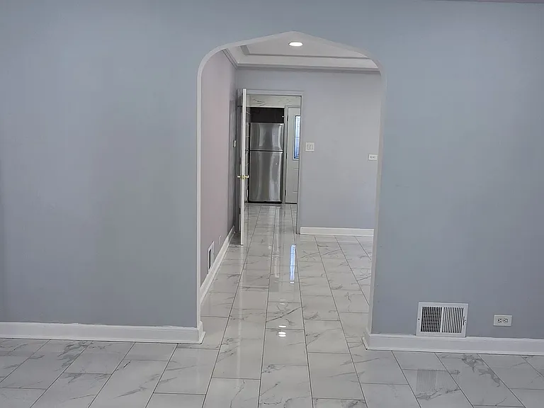 3327 S Austin Blvd #1 — Photo 2