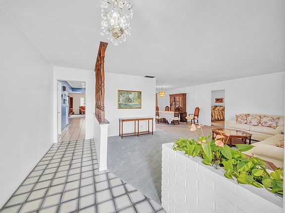 4th image of 1222 Essex Drive