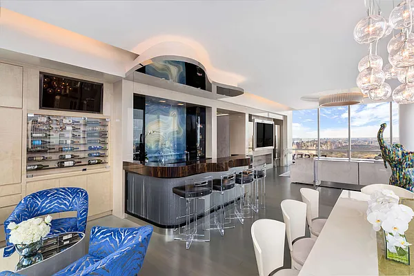 Rented by Compass | media 7