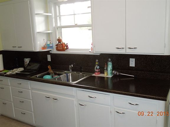 4th image of 3308 W Garland Ave