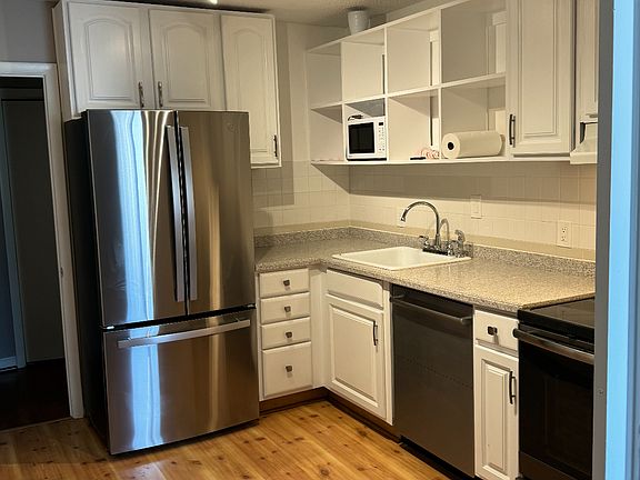 2nd image of 7501 Democracy Blvd APT 318