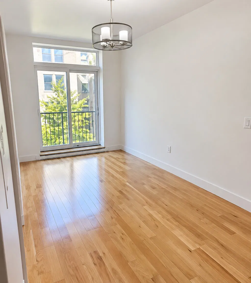 2004 Davidson Avenue — Photo 3