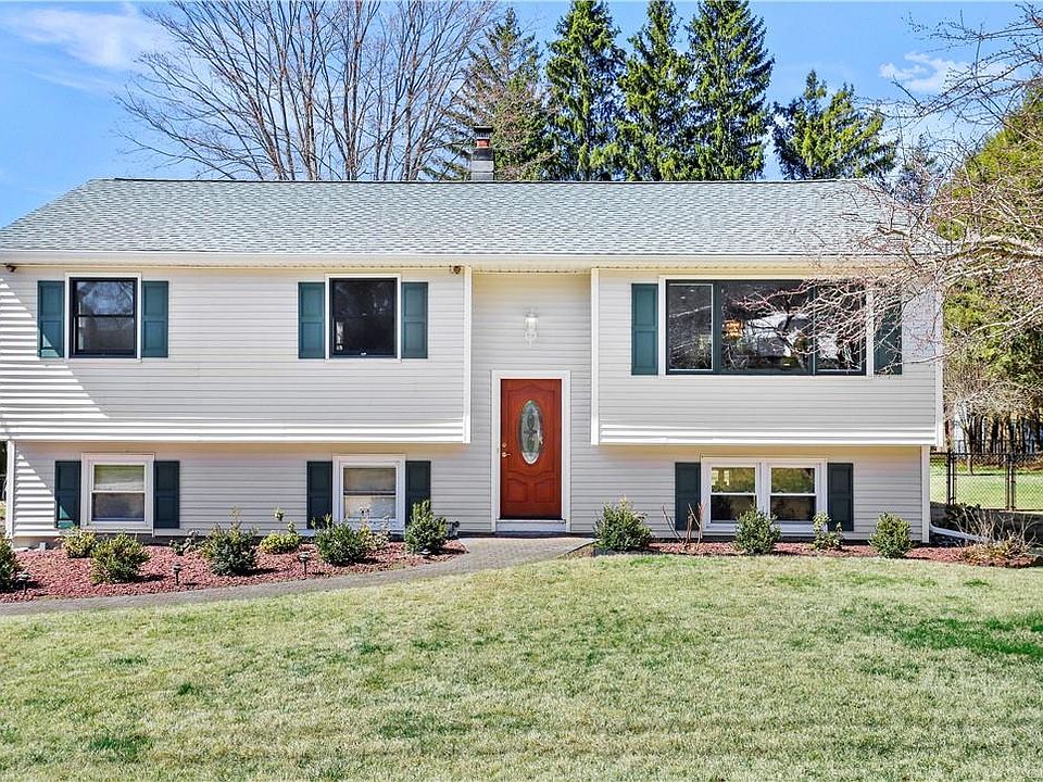 1st image of 7 Robin Drive