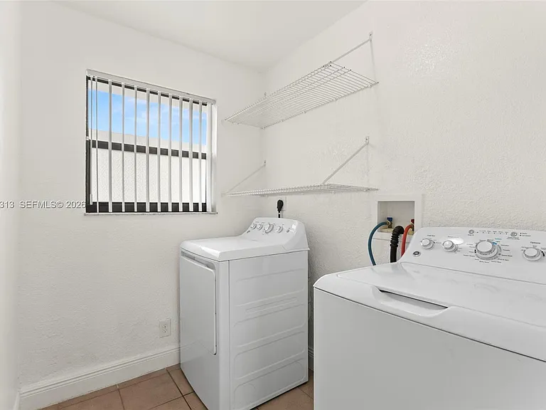 4120 SW 19th St #1 — Photo 13