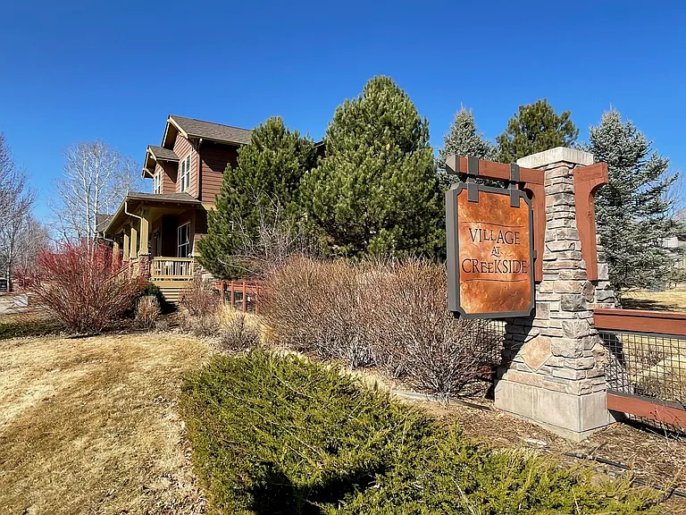 2201 Creekside Dr — Photo 3
