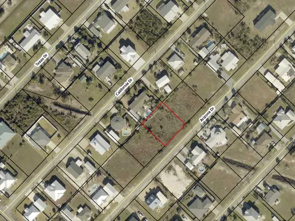411 Arizona Dr, Mexico Beach, FL 32456