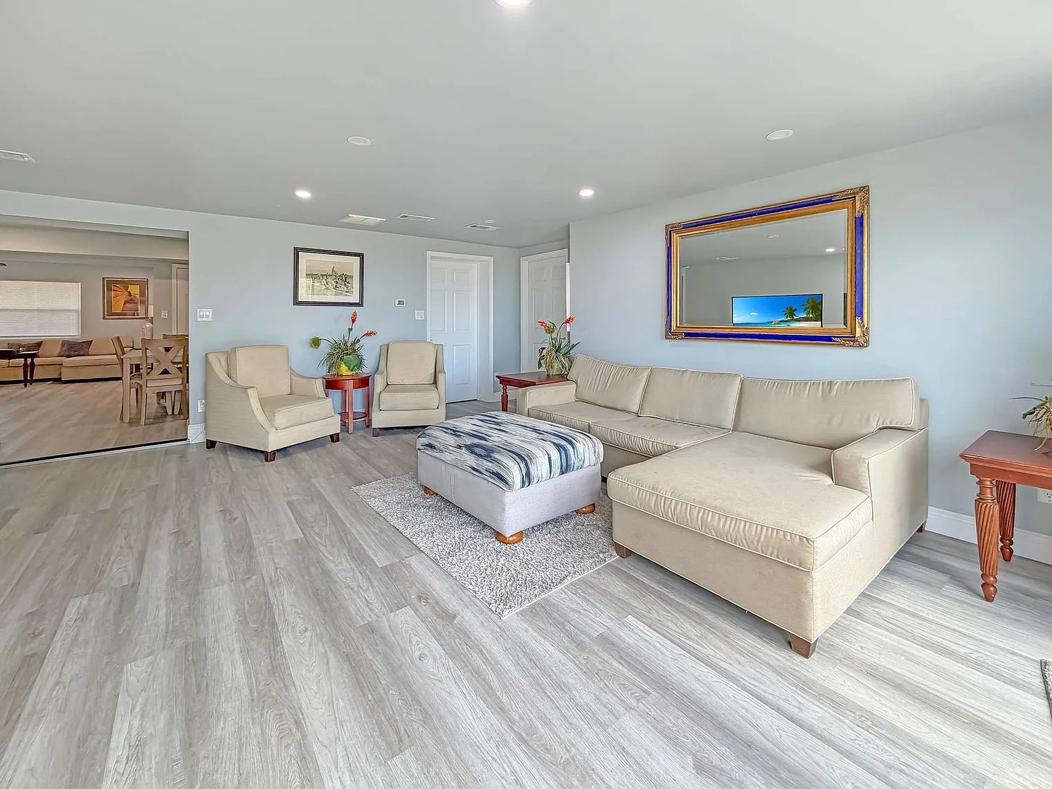 4 bed, 4.0 bath, $10,878 — Photo 2