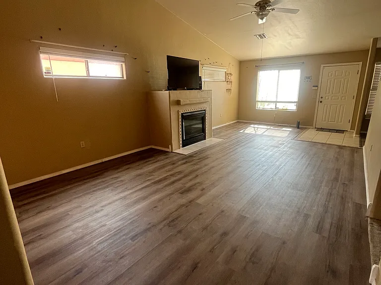 2878 N Mountain Creek Way — Photo 3