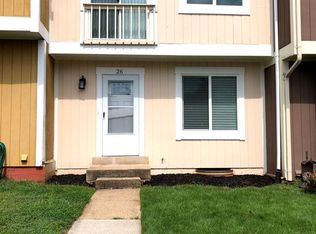 26 Sugarland Square Ct, Sterling, VA 20164