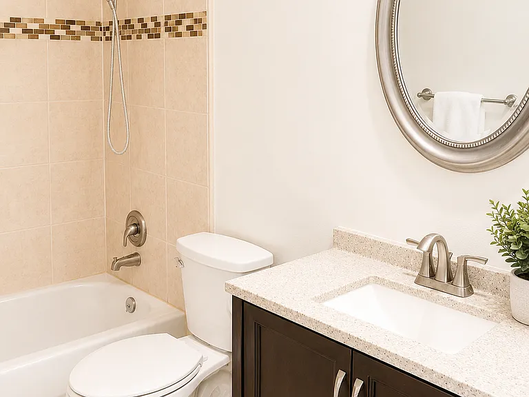 Upper Bathroom