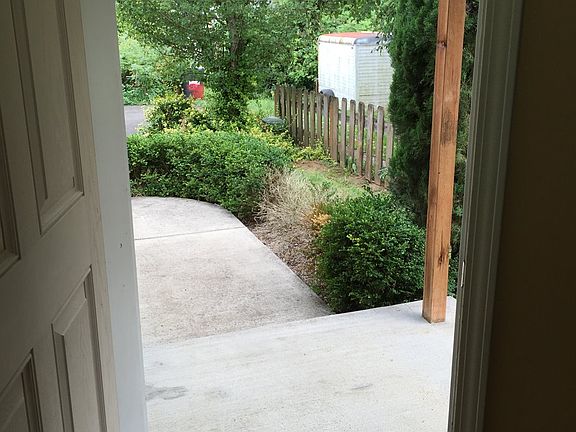 5th image of 3009 I St Suite 1