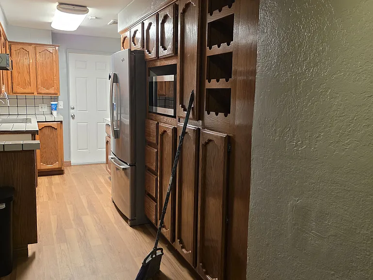 5853 W Orangewood Ave — Photo 4