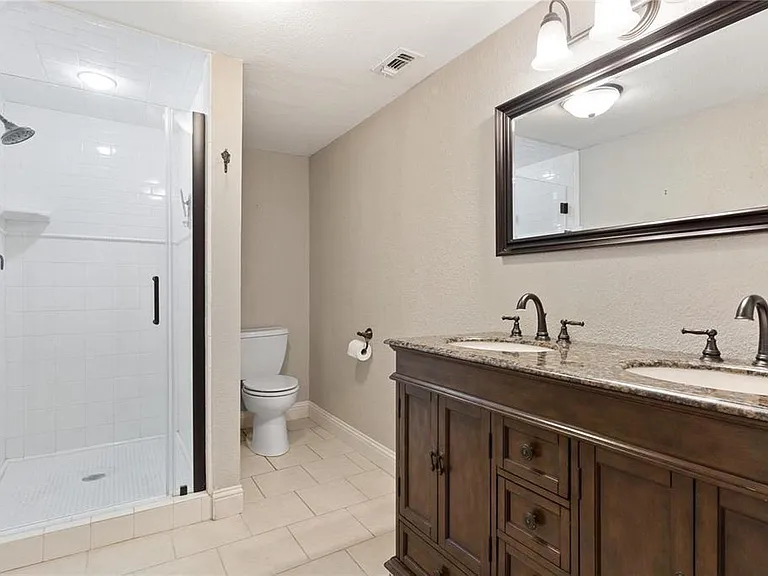 4224 Curzon Ave — Photo 10