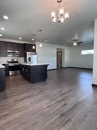 4230 N Donovan Ln Photo 1