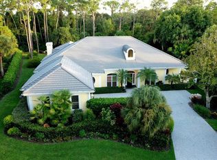 452 Blue Garden Ln, Osprey, FL 34229